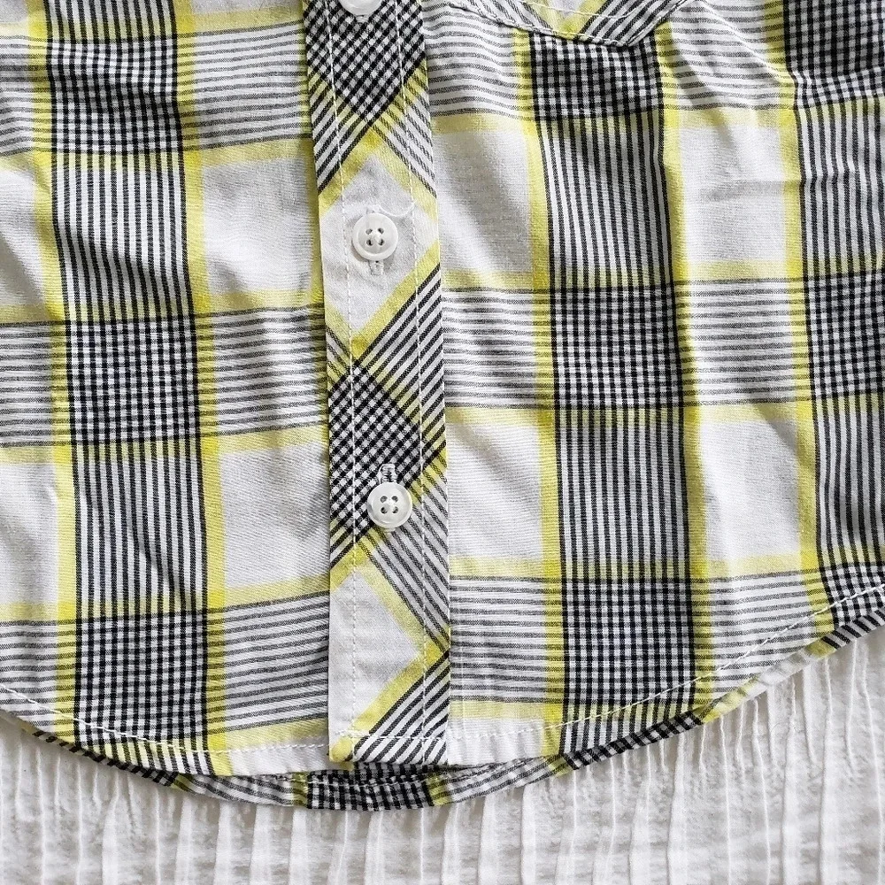 Old Navy toddler boy 18- 24 mos short sleeve butto